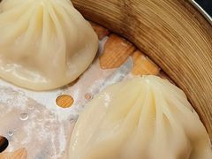 自制小笼包-聚鑫阁江浙菜·非遗传承技艺(闵行交大店)