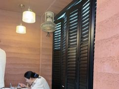 -CowCow其其·牛杂咖啡公司(六运店)