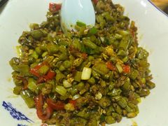 酸豆角炒肉沫-恋湘小镇(纺织大厦店)