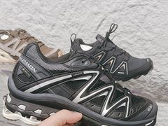 -SALOMON萨洛蒙(青岛海信店)