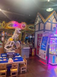-卡通尼乐园(宝山龙湖天街店)
