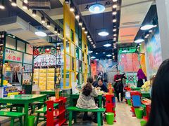 大堂-巷子里头麻辣烫火锅串串(温江店)