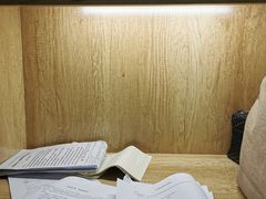 -两知·自习室(三峡广场总店)