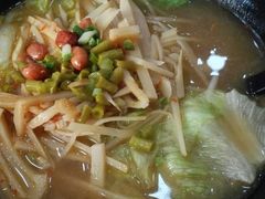 -龙记桂林米粉(财满街店)