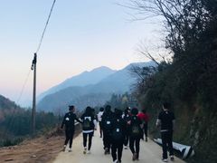 -天姥山