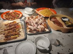 -破瓦寒窑·地摊烤羊排