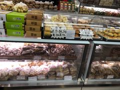 面包甜点陈列柜-闻酥园(青羊区文殊坊店)
