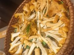 -蘑界·野生菌火锅(深业上城店)