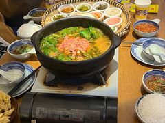 -包整·丝娃娃(一览甲秀楼风景店)