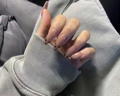 -悦指间美甲美睫