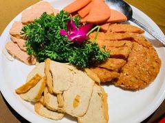 素肉拼盘-静颐茶馆·素食(龙华店)