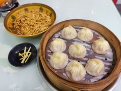 蟹黄汤包-食惠里小笼包面馆(越秀店)