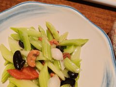 西芹百合腰果-乔街深夜食堂·小龙虾·高压锅生蚝(杭州总店)