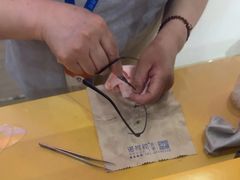 -诺柯视眼镜-蔡司依视路官方工厂店(淞南一店)
