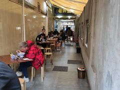 大堂-沪西老弄堂面馆(定西路店)