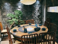 -湊湊火锅·茶憩(南京东路悦荟店)