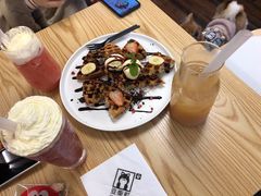 华夫饼-豆柴町-柴犬主题狗咖(红鼎国际C座店)