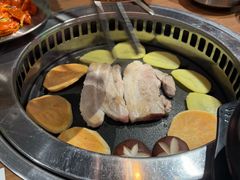 -香猪坊韩国烤肉专属门店(魏公村店)