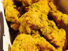 -BHC炸鸡(明洞总店)