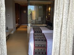 -西双版纳融创皇冠假日度假酒店