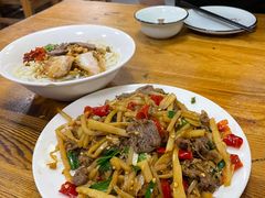 -牛八宝桂林米粉(八里庄店)