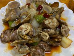 爆炒花斑蛤-温州一家人美食(西木头市店)