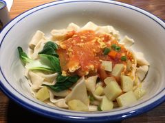 西红柿鸡蛋油泼面3两-吴满满油泼面(北方风味园店)
