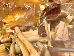 -阿山卓·野生菌火锅·纳西火塘烤肉