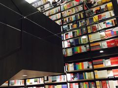 -钟书阁(群光广场店)