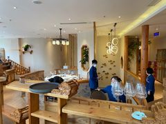 大堂-上座云间·青年赣菜(绿茵店)