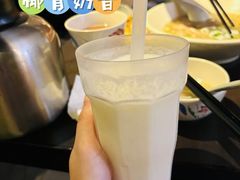 -大头虾越式风味餐厅(光明广场店)