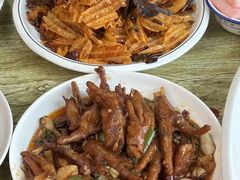 -丹水桥地锅鱼·翘嘴鲌·地方特色全鱼宴(丹江口大坝店)