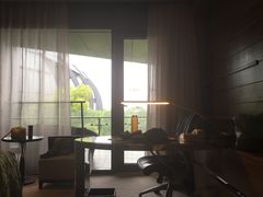 -上海滴水湖皇冠假日酒店