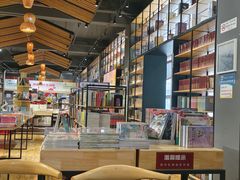 -新华书店(解放中路店)