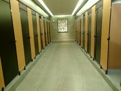 东区厕所-时尚MEGO商业广场(华新地铁店)