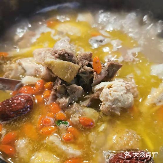 多旺·鲁朗藏石锅鸡(拉萨店)