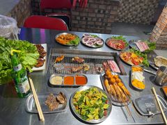 -马路牙子烧烤音乐酒馆(望京店)
