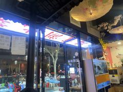 -老街烧烤大排档·地道湖北菜·龙虾馆(汉口火车站店)