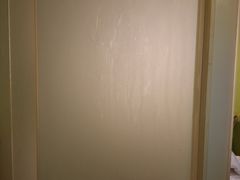 -卡罗酒店(东门晒布地铁站店)