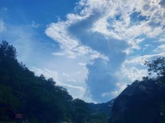-罗田大别山峡谷漂流