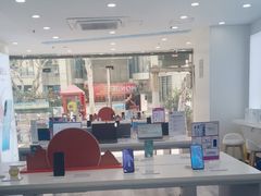 -荣耀授权专卖店(黄浦浙江中路店)