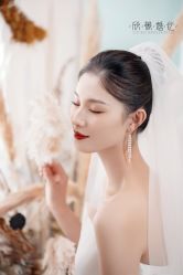 -欣薇婚纱(新源乐汇城店)