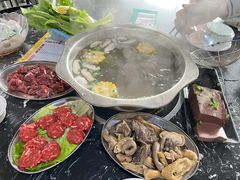 -牛一煲美食(江高店)