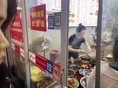 -小吴水煮(羊子巷无任何分店)