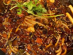 -鸿顺老铁锅美蛙鱼府(解放碑店)
