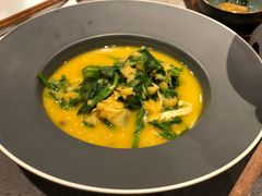 豌豆黄浸豌豆尖-半山腰·云南菜(侨福芳草地店)