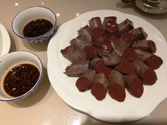 -老码头黑皮肘子锅包肉(赣水路店)