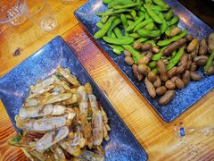 -老东镇啤酒屋海鲜加工·蒸汽海鲜·海鲜烧烤(台东店)