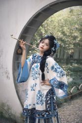 -一揽芳华汉服旗袍体验馆(拙政园店)