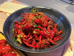 -肥肥虾庄·金牌油焖大虾(汉街SKP店)